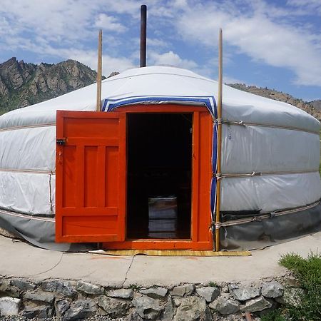 My Mongolia Eco Ger Camp Hotel Nalayh Buitenkant foto