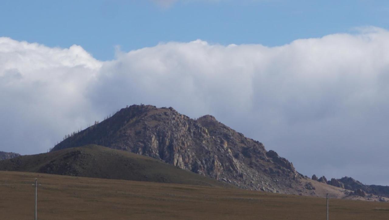 My Mongolia Eco Ger Camp Hotel Nalayh Buitenkant foto